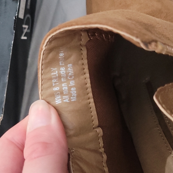 New Directions wedge booties New With Box 8 cognac tan suede - Picture 6 of 8